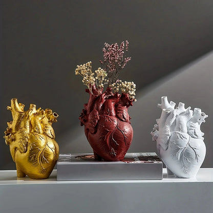 Nordische anatomische herzförmige Blumenvase aus Kunstharz