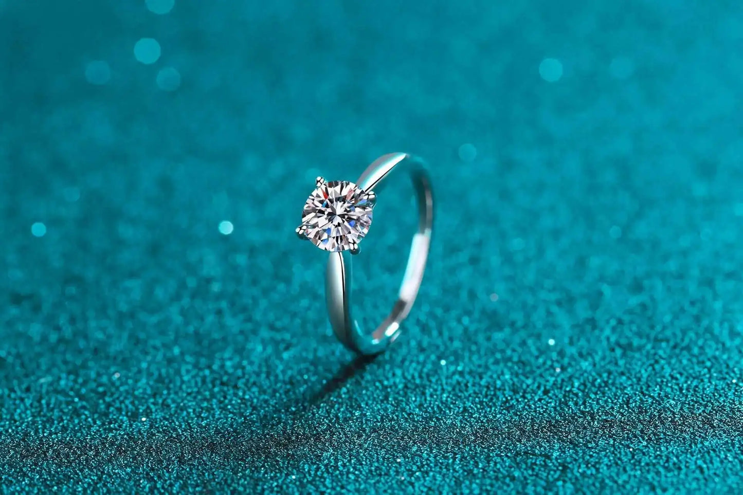 Women's Moissanite claw Diamond Wedding Band Finger Rings