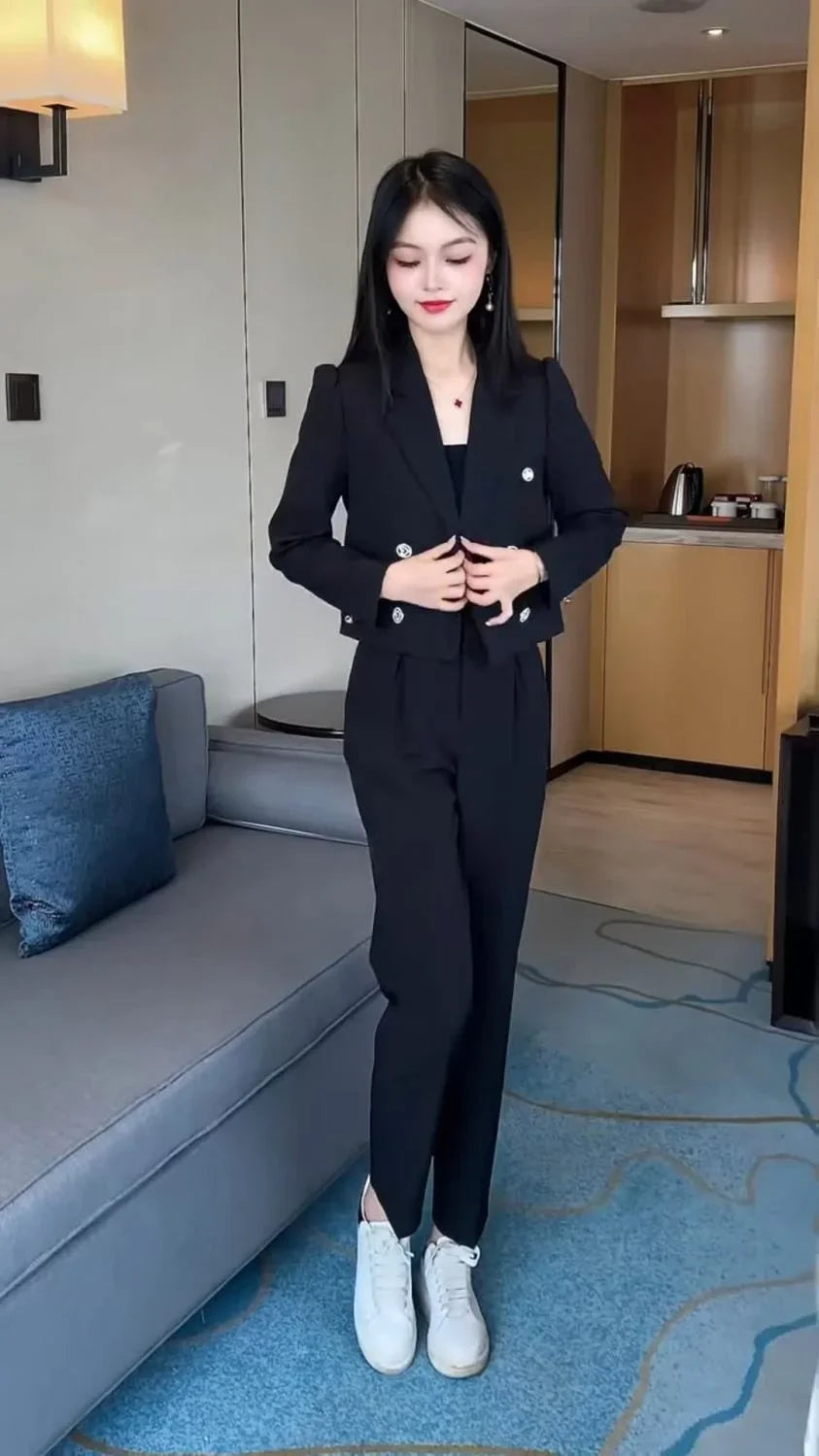 Women's Blazer and Pants Set- Elegant Business Suit