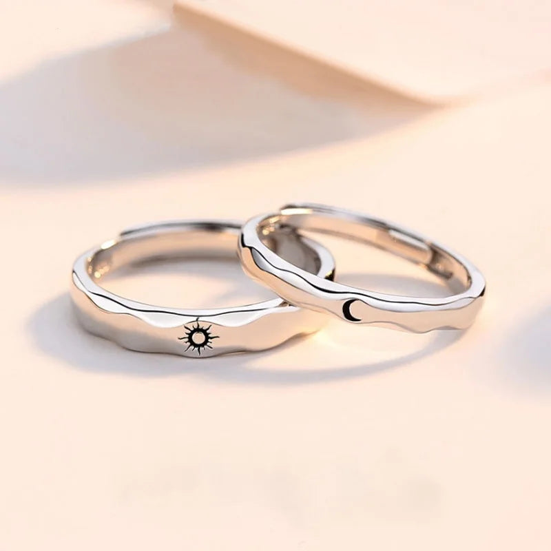 2Pcs Simple and Elegant Moissanite Platinum Wedding Rings