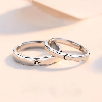 2Pcs Simple and Elegant Moissanite Platinum Wedding Rings