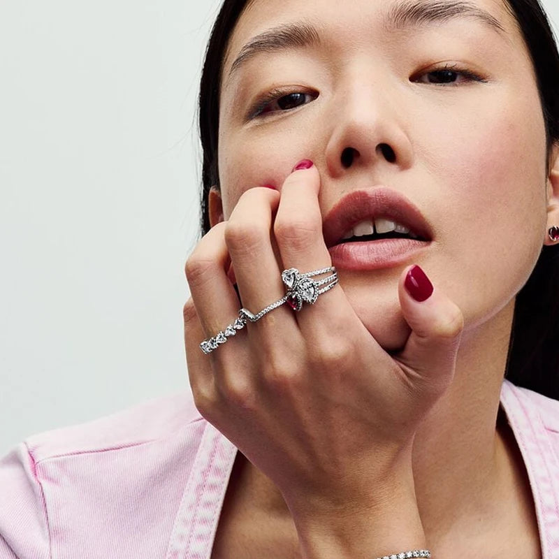 Bague en argent avec zircon cubique coeur rouge