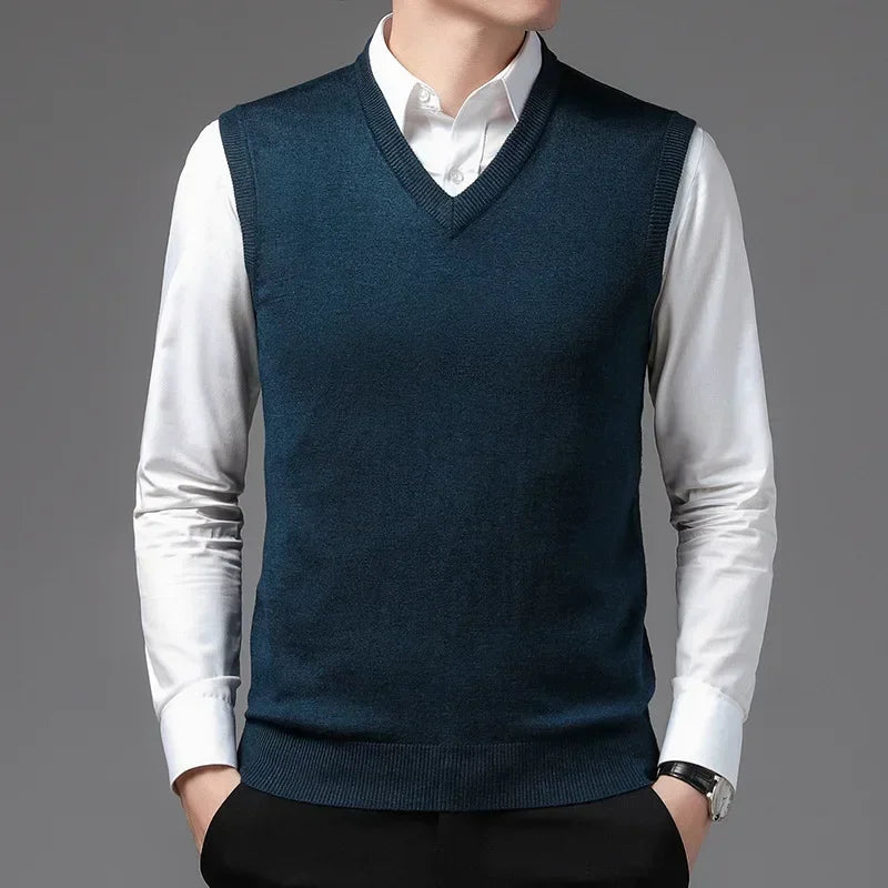 New Men's  Business Casual Outer Wear Warm Sleeveless Sweater Vest  Men's Knitted Tops