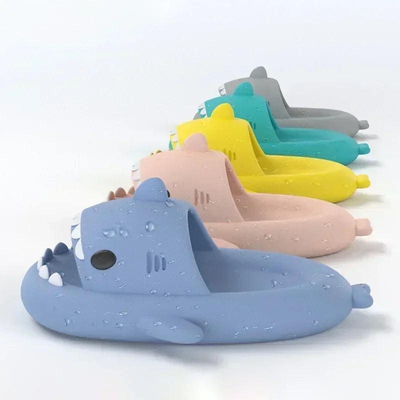 Tongs antidérapantes amusantes, pantoufles de requin