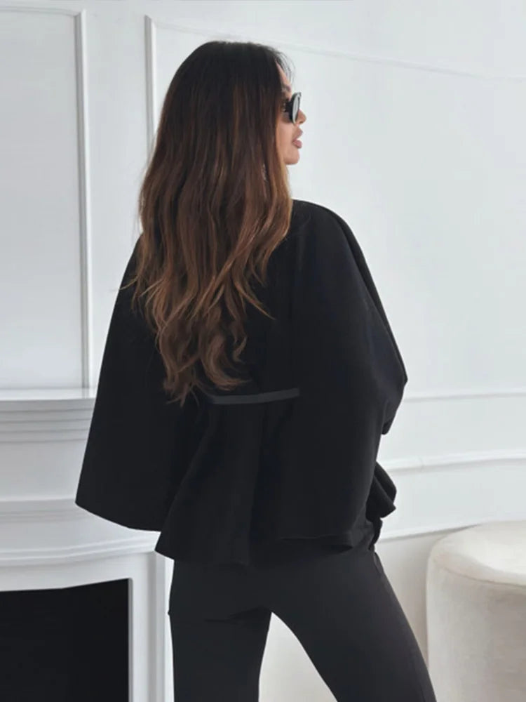 Elegant Woolen Cloak Cape- Oversized Streetwear for Women