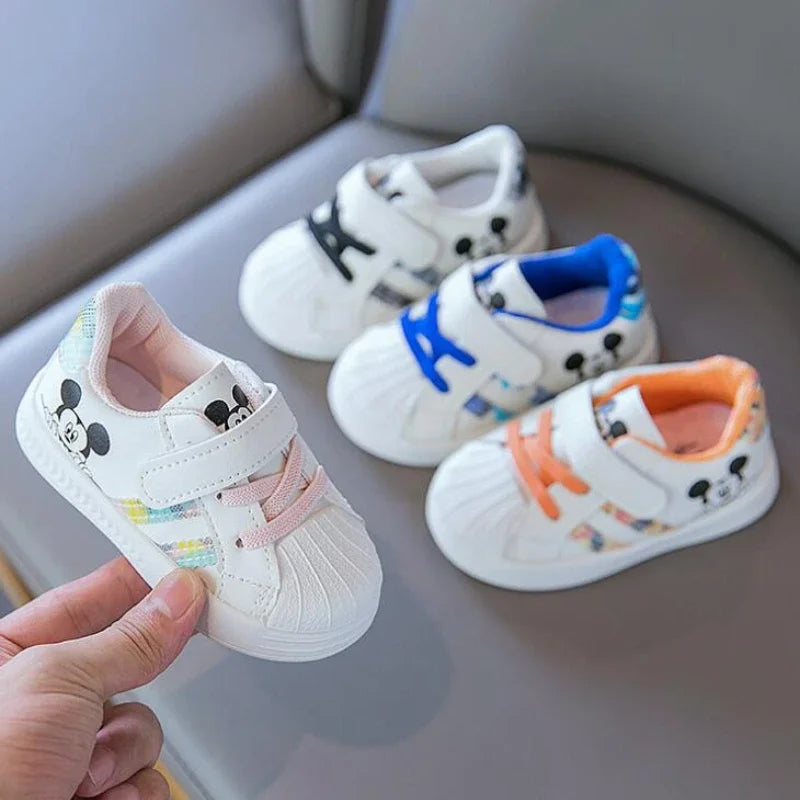 Weiße Babyschuhe von Disney Mickey