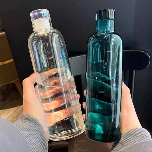 Bouteille d'eau en plastique transparente de grande capacité