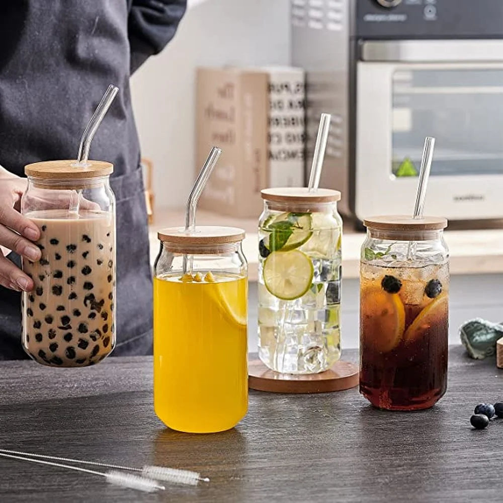 Bubble Tea Glasbecher mit Deckel und Strohhalm