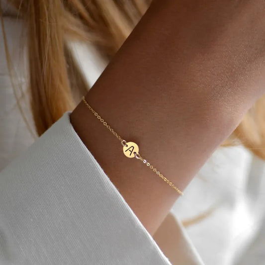 Bracelet en chaîne avec lettres en acier inoxydable pour femmes, cadeau à la mode