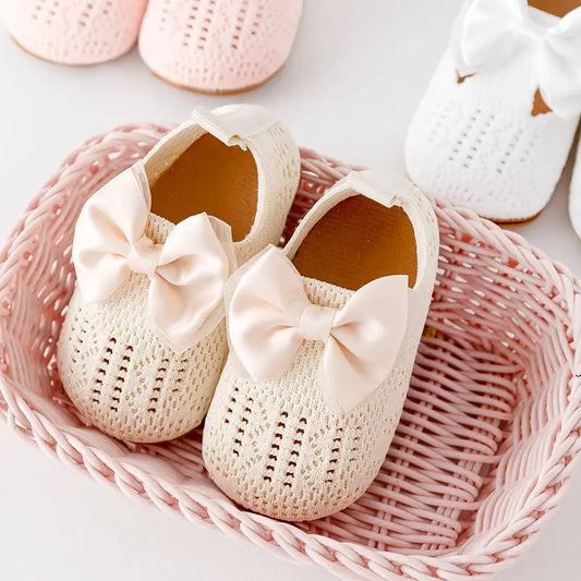 Chaussures bébé fille en tricot Fly avec nœud papillon