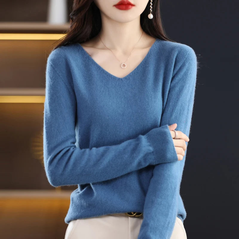Women's knitted V Neck Merino Wool Sweater