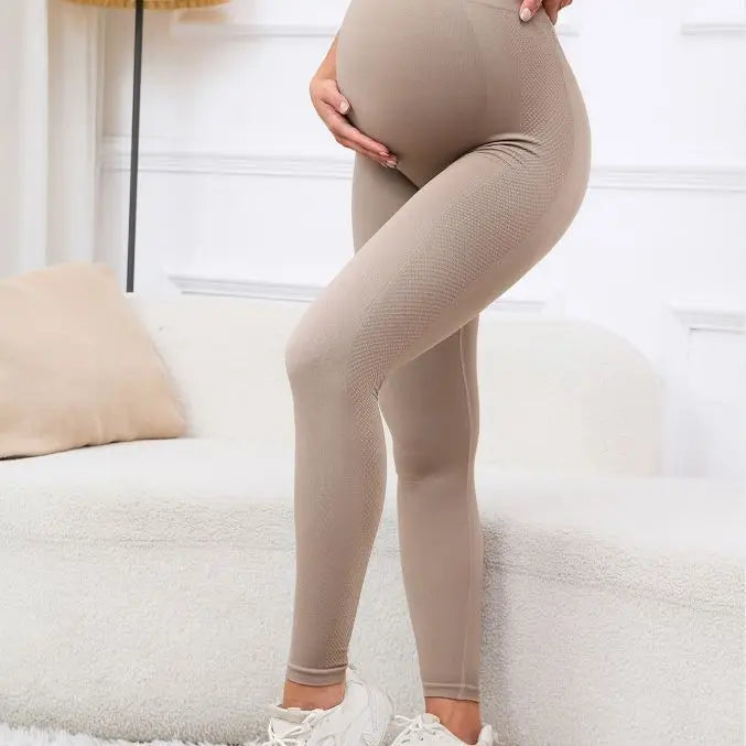 Comfortable Yoga Pants for Pregnant Women