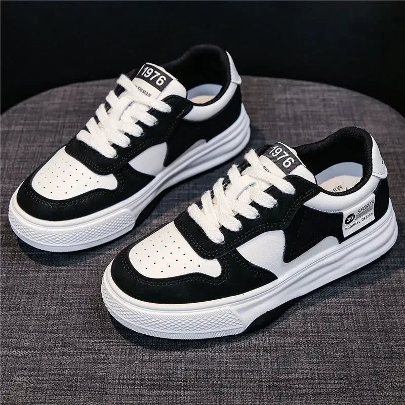 Women's Fleece-Lined Thick Sole Flat Sneakers