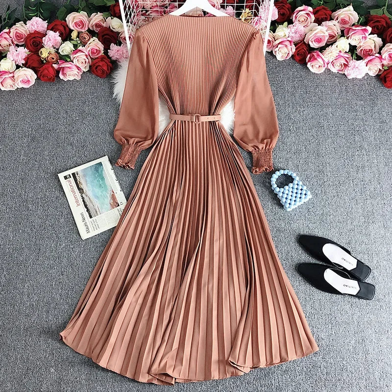 Women's Long Pleated Elastic Waistband Dresses