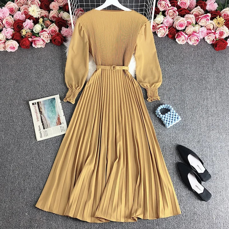 Women's Long Pleated Elastic Waistband Dresses
