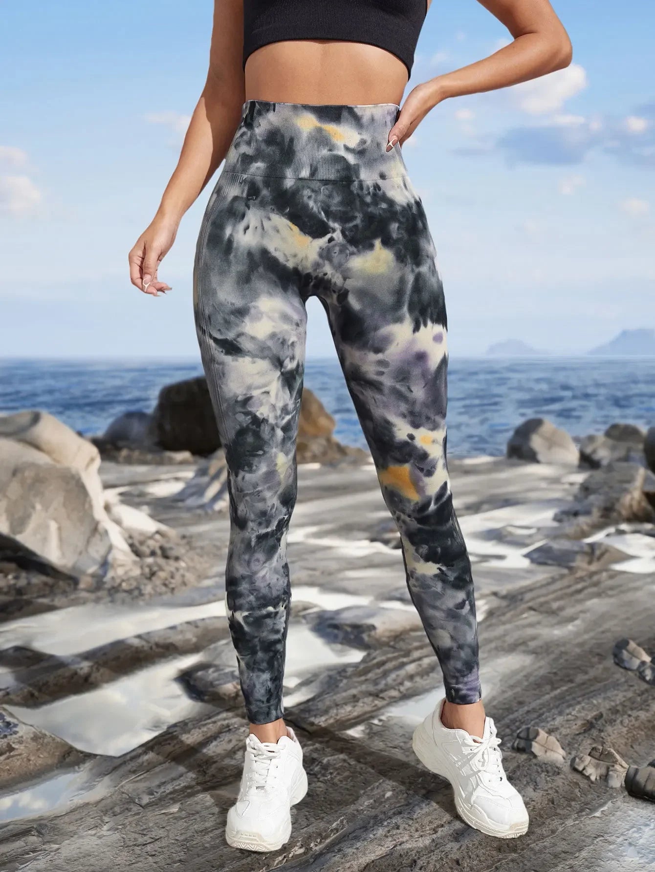 Women's Push Up Fluorescent Sports Leggings